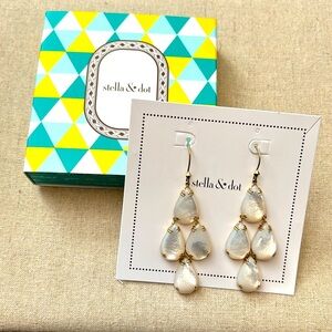 Stella and Dot Reversible Pearl Botanical Chandelier Earrings